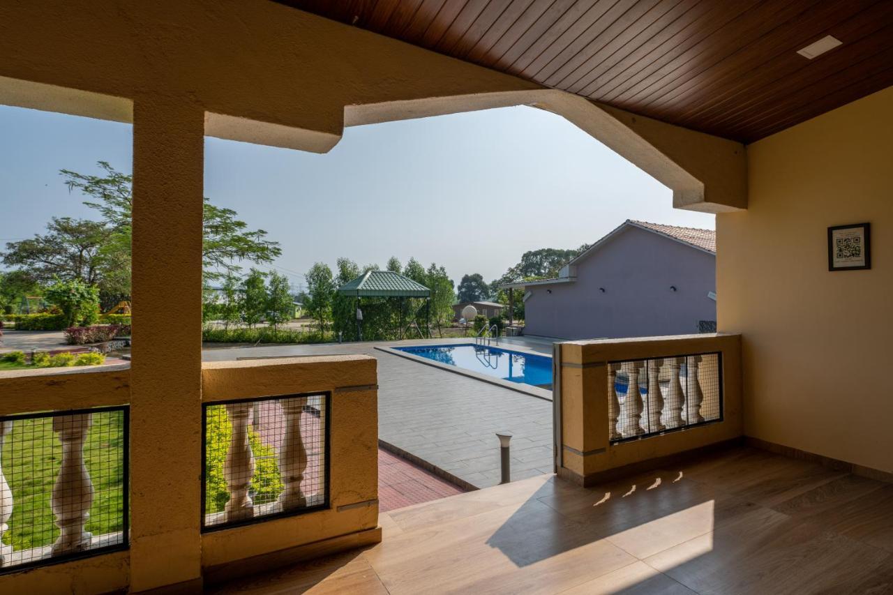 Hillrock Resort & Villas, Neral-Карджат Экстерьер фото